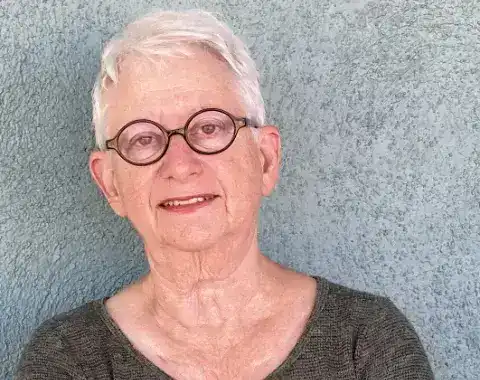 Photo of author Penelope Starr.