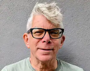 A photograph of author, Daniel Meltz.